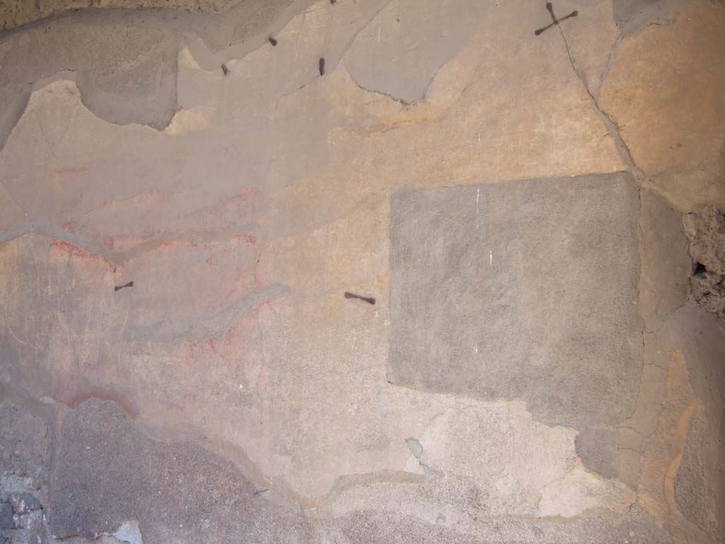 VII.4.25 Pompeii.  December 2005.  Atrium.  Oil press found in VII.14.14.