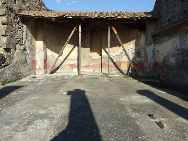 VII.4.31 Pompeii.  March 2009.  Doorway to Room 25.