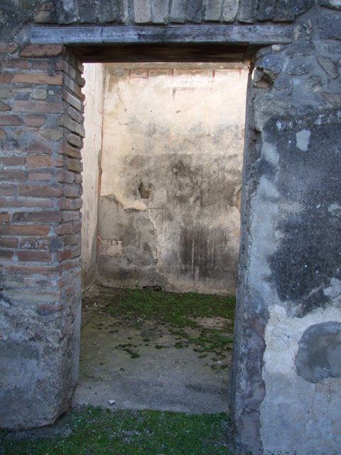 VII.4.31 Pompeii.  March 2009. Room 29.  Apsidal Exedra.  North wall.