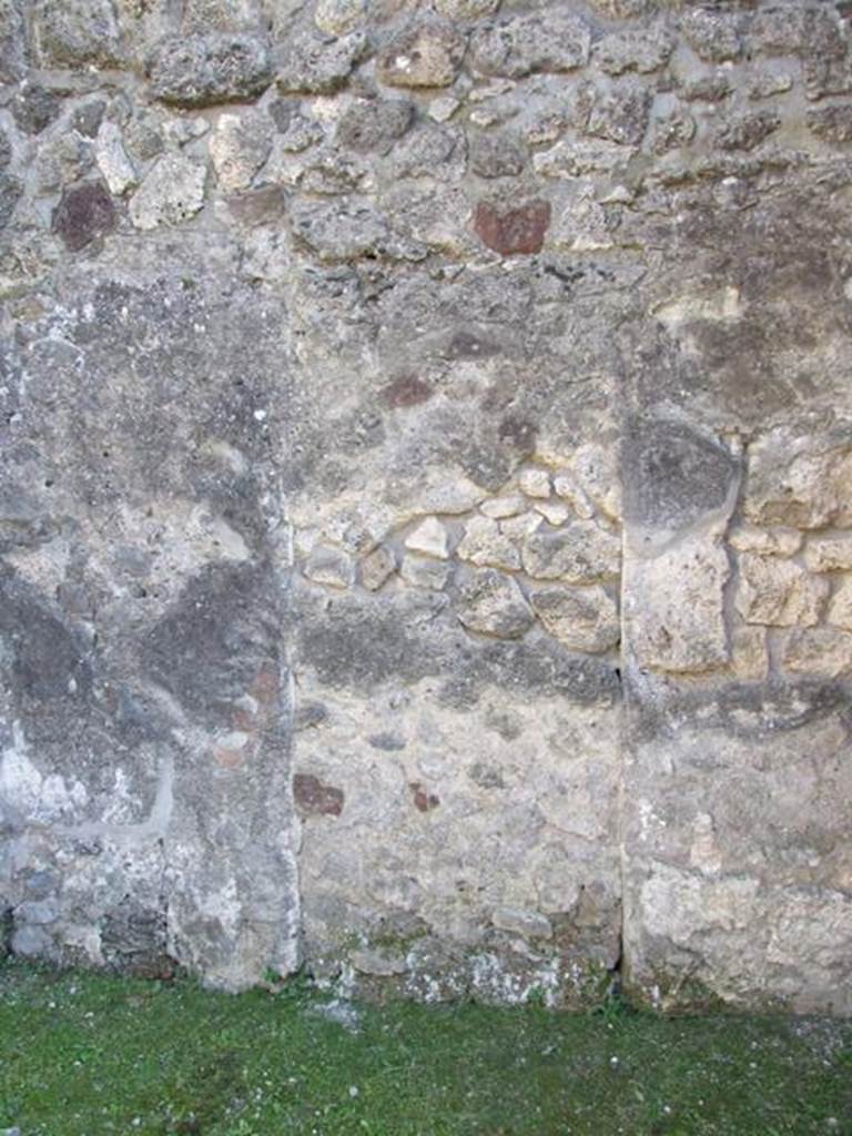 VII.4.31 Pompeii. March 2009. Room 9. Cubiculum. Blocked doorway.