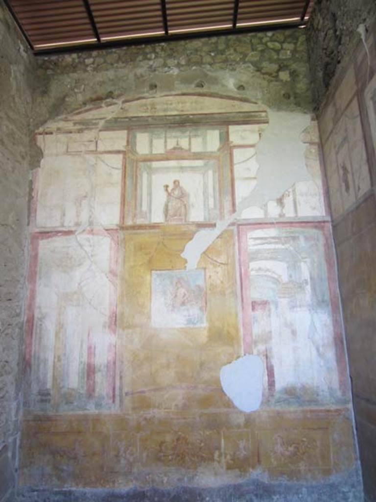 VII.4.31/51 Pompeii. May 2012. Room 12, south wall of oecus. Photo courtesy of Marina Fuxa.