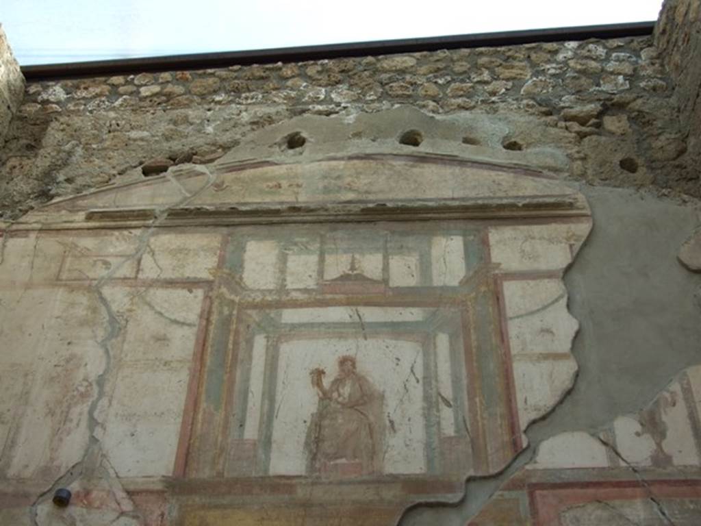 VII.4.31 Pompeii. March 2009. Room 12. Oecus. Upper part of South Wall, with stucco and remains of vaulted ceiling.
