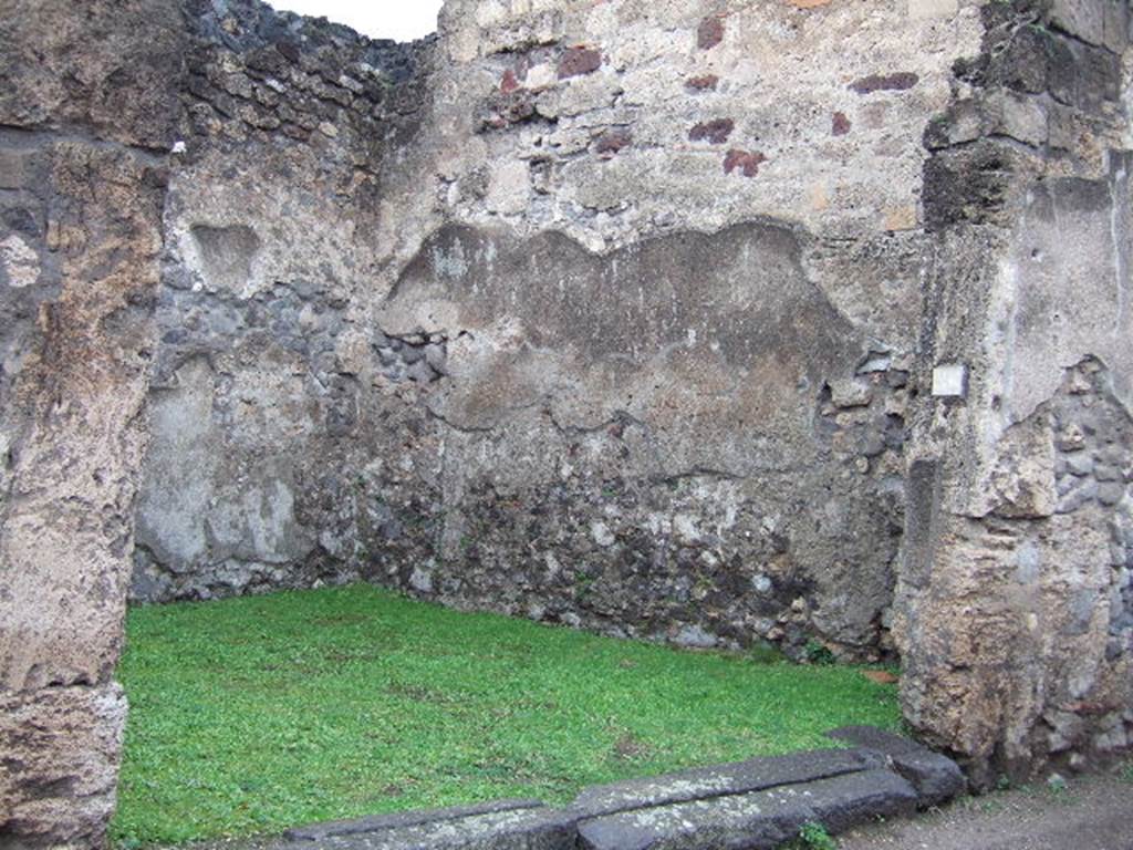 VII.4.36 Pompeii.  December 2007. South wall with staircase and latrine beneath. Looking south along Vicolo Storto.
