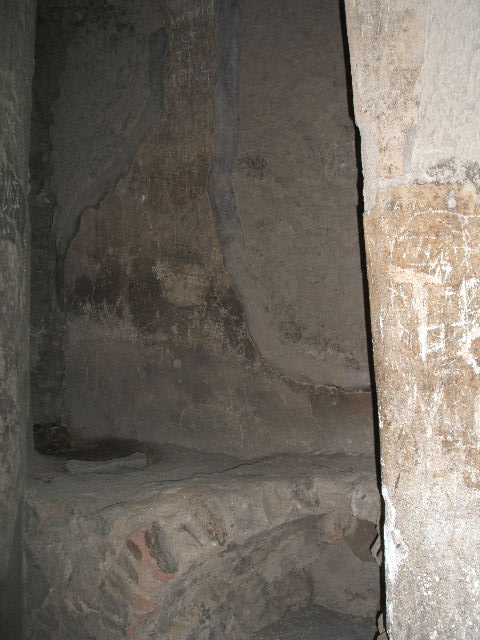 VII.4.37 Pompeii. May 2006. Floor near hearth.