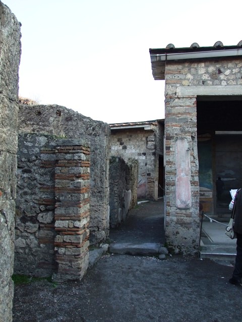 VII.4.48 Pompeii.  May 2001. Room 11.  Tablinum from Atrium. Photograph courtesy of Current Archaeology.
