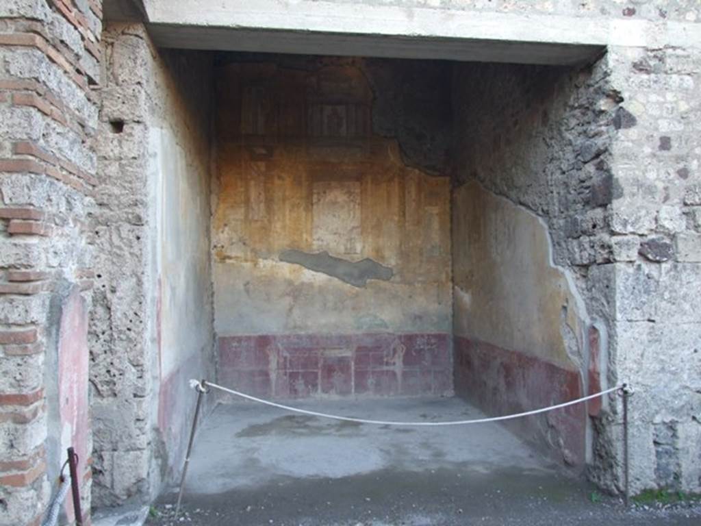 VII.4.48 Pompeii. December 2007. Room 13. Ala on west side of atrium.