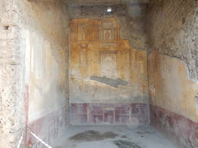 VII.4.48 Pompeii. December 2007. Room 14. Cubiculum. North wall, East end. Medallion painting of Helios.