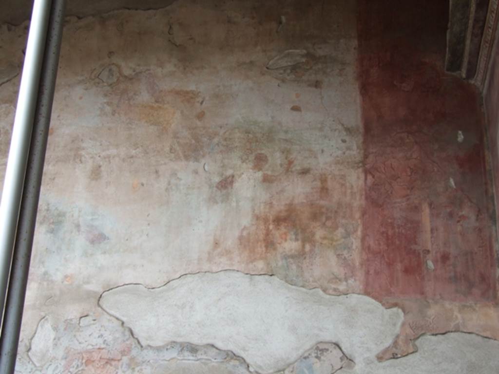VII.4.48 Pompeii. March 2009. Peristyle, upper west end of south wall.
Painting of hunt scene