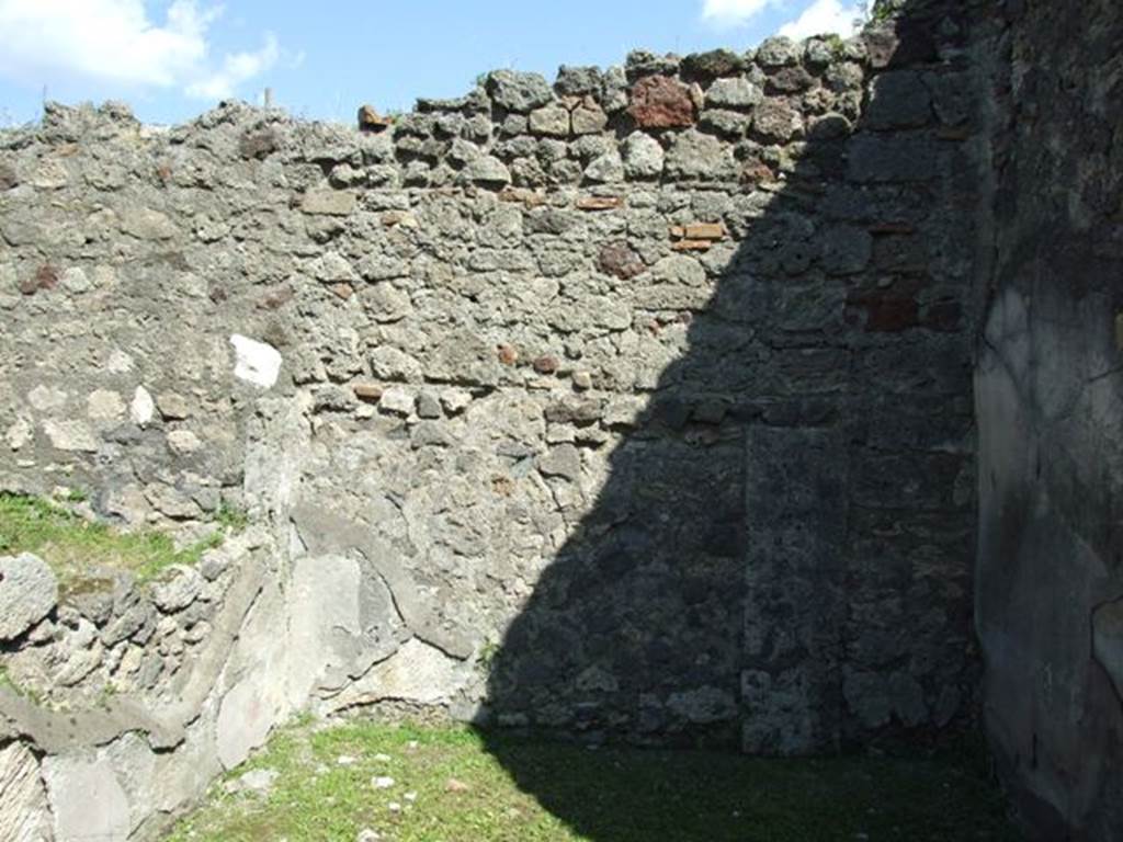 VII.4.57. Pompeii. March 2009. Room 4. Cubiculum. East wall.