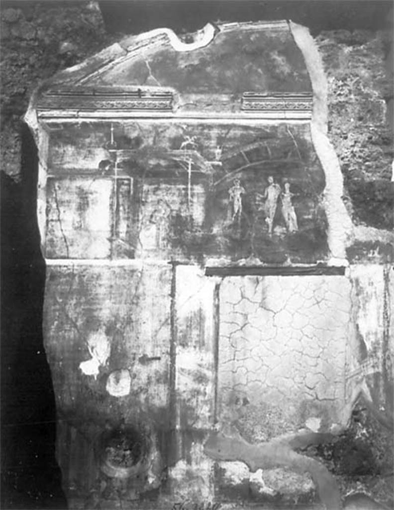 VII.4.62 Pompeii. Triclinium 7, north wall, 
DAIR 56.1221. Photo � Deutsches Arch�ologisches Institut, Abteilung Rom, Arkiv. 
http://arachne.uni-koeln.de/item/marbilderbestand/917071
