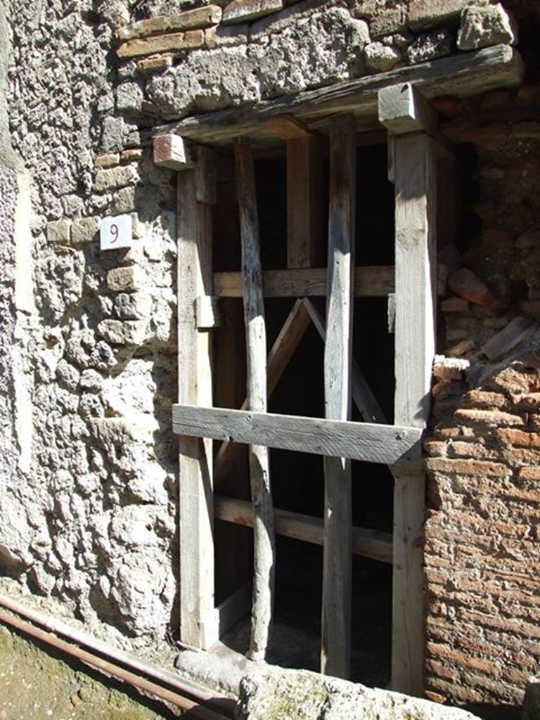 VII.5.9 Pompeii. March 2009. Entrance.