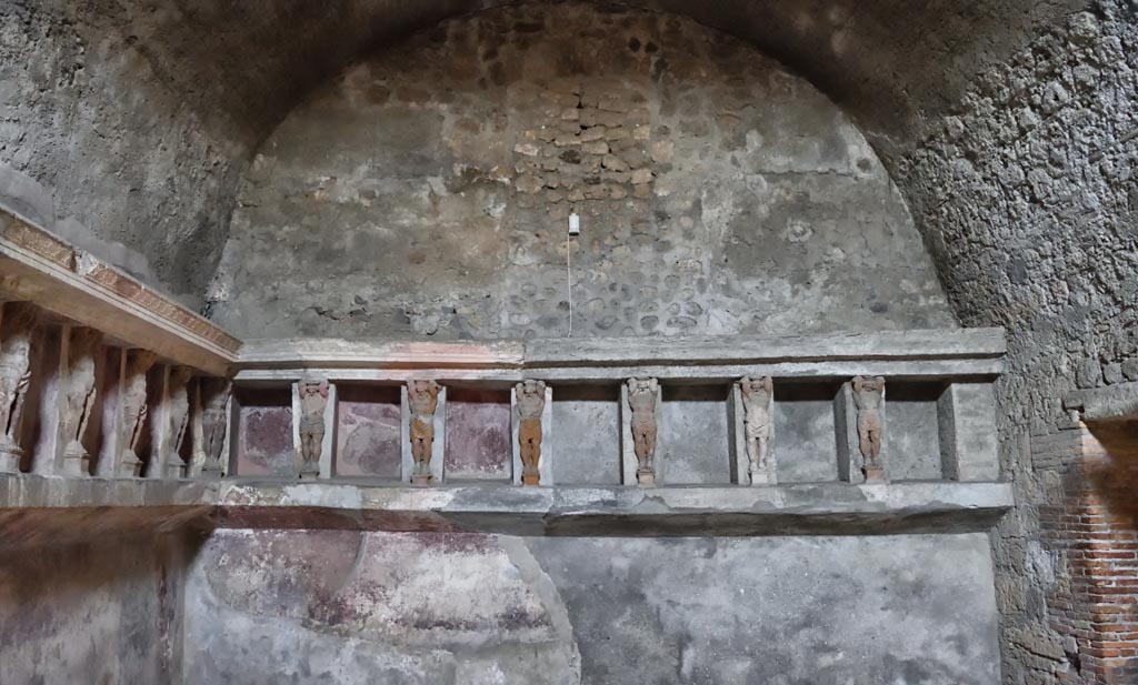 VII.5.24 Pompeii. April 2018. Looking towards north wall of tepidarium (37). Photo courtesy of Ian Lycett-King.
Use is subject to Creative Commons Attribution-NonCommercial License v.4 International.