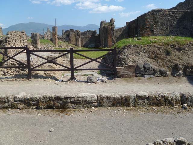 VII.6.3 Pompeii. December 2007. Steps to Kitchen.