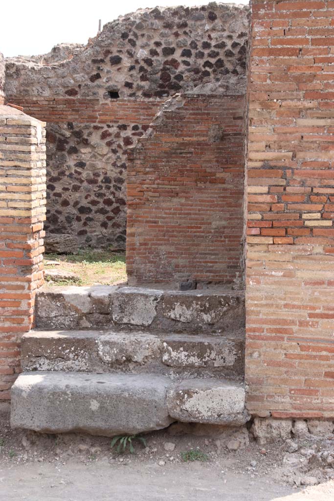 VII.6.13 Pompeii. September 2021.
Looking south to steps to upper floor. Photo courtesy of Klaus Heese.