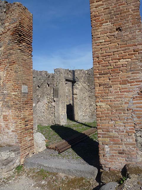 VII.7.21 Pompeii. September 2005. Entrance.