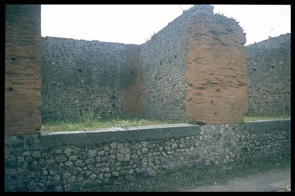 VII.7.25 Pompeii.   Photographed 1970-79 by G�nther Einhorn, picture courtesy of his son Ralf Einhorn.
