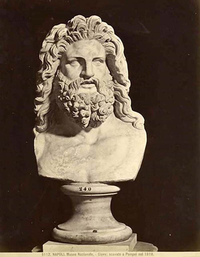 VII.8.1 Pompeii. Photo by Brogi, no. 5112. Head of Jupiter, found in 1818.
Now in Naples Archaeological Museum. Photo courtesy of Rick Bauer.