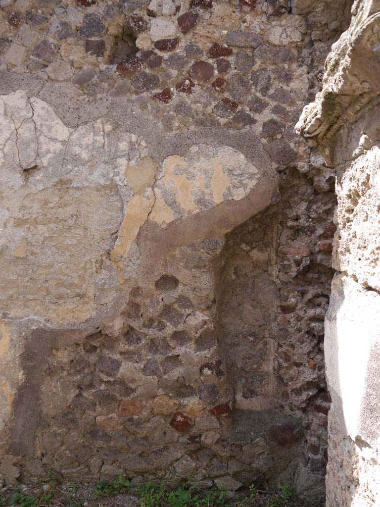 VII.8.01 Pompeii. September 2018. Looking towards north end of west wall in north-west corner.
Foto Anne Kleineberg, ERC Grant 681269 DÉCOR.