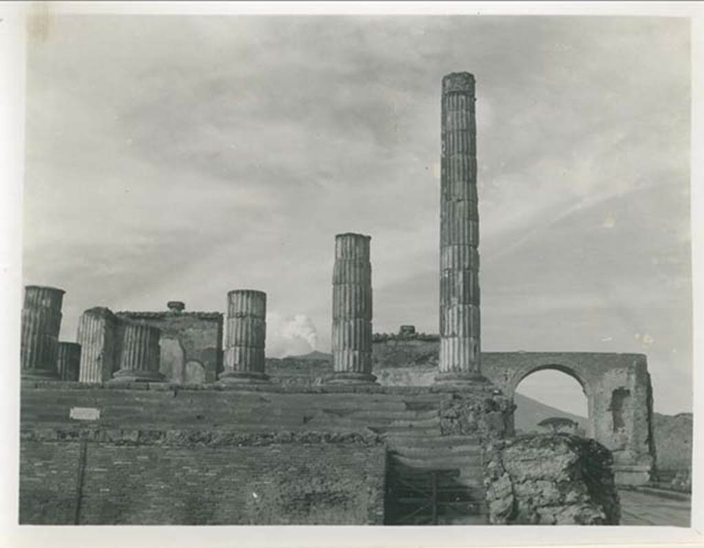 VII.8.1, Pompeii. 1943. Looking north towards the east end of the Temple, with steps from the Forum. Photo courtesy of Rick Bauer.