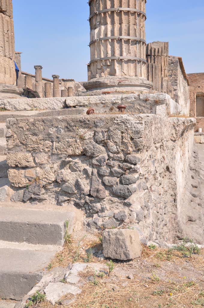 VII.8.01 Pompeii. July 2017. Looking north to east end of south side.
Foto Anne Kleineberg, ERC Grant 681269 DÉCOR.