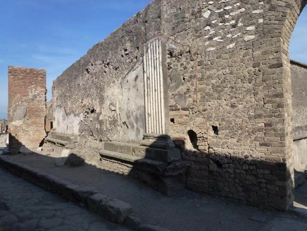 VII.8.1 Pompeii. June 2012. Looking east along rear of north side of Temple of Jupiter.
Photo courtesy of Michael Binns.