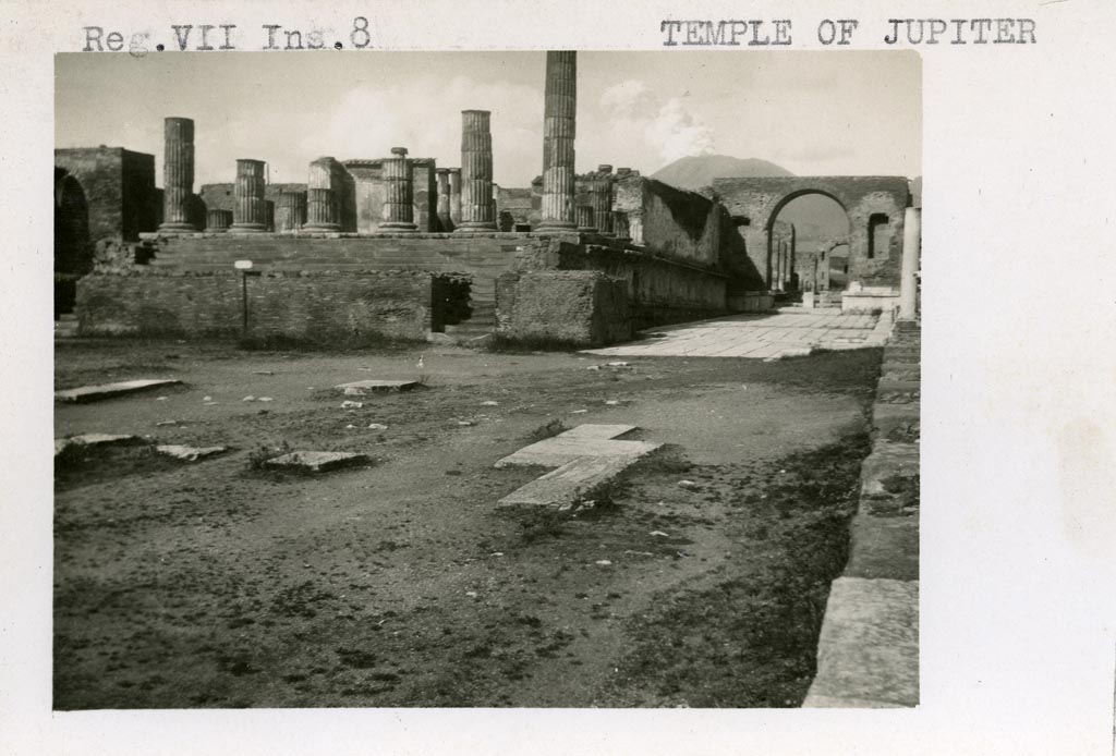 VII.8.1 Pompeii. Pre-1937-39. Temple of Jupiter, east side.
Photo courtesy of American Academy in Rome, Photographic Archive. Warsher collection no. 1114.