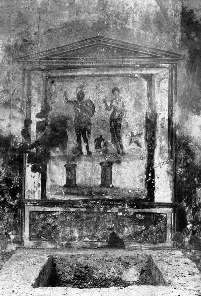 VII.9.33 Pompeii. 1931. Lararium painting of Mars and Venus standing side by side, from west wall.
DAIR 31.2470. Photo © Deutsches Archäologisches Institut, Abteilung Rom, Arkiv.
See Boyce G. K., 1937. Corpus of the Lararia of Pompeii. Rome: MAAR 14. (p.68, no.303 and Pl.25,2).
