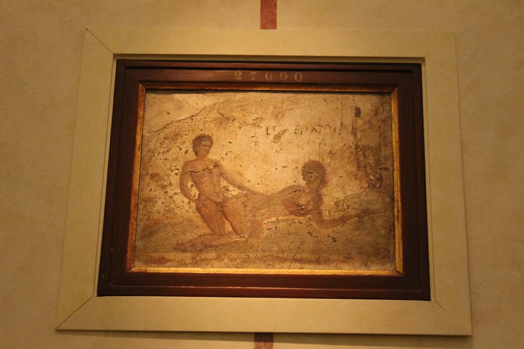 VII.9.33 Pompeii. July 2017. Erotic wall painting of man and woman with the words “Lente Impelle”.
Now in Naples Archaeological Museum. Inventory number 27690.
Foto Annette Haug, ERC Grant 681269 DÉCOR.