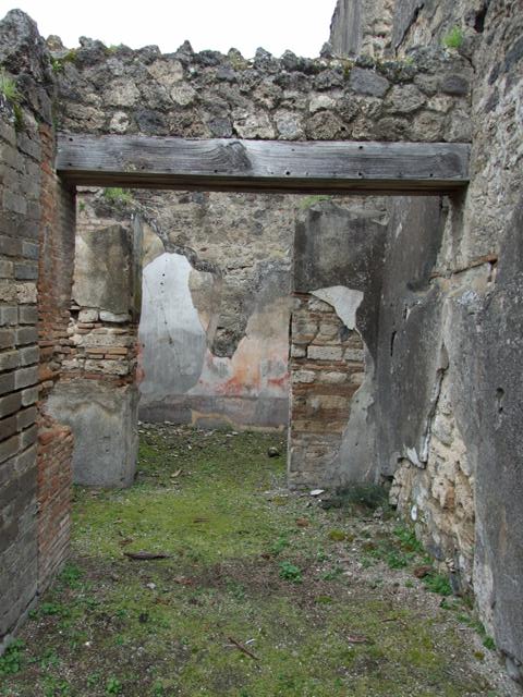 VII.11.14 Pompeii.  March 2009. Room 1. Passageway, looking towards West wall of Garden area “A” and Rooms 5 and 6.