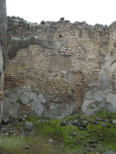 VII.11.14 Pompeii. March 2009. Room 5, cupboard or small storeroom, on north side.
