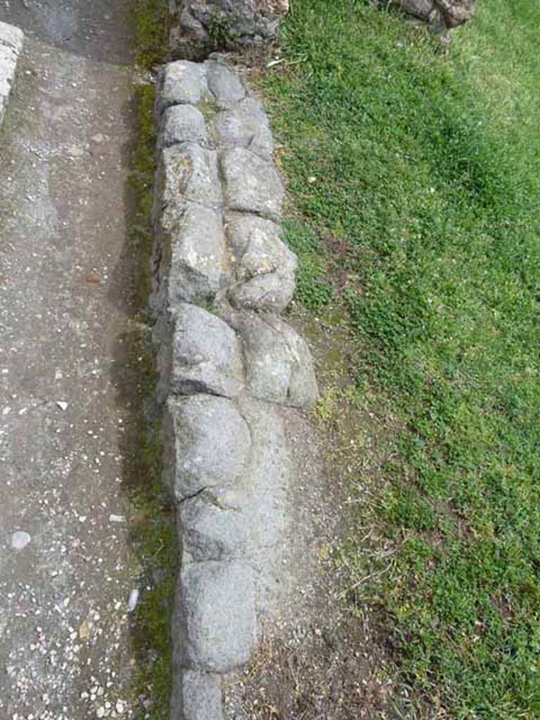 VII.12.1 Pompeii. December 2004. Remains of oven.