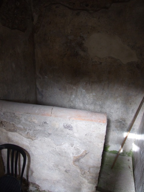 VII.12.20 Pompeii. March 2009. Latrine.