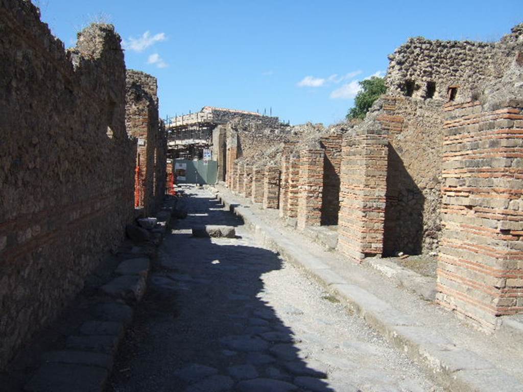 VII.14.14 wall Vico del Lupanare looking north VII.1