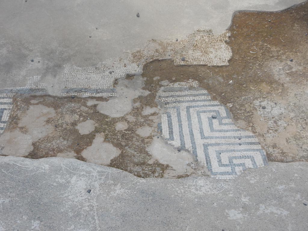 VII.15.2 Pompeii. December 2007. Doorway to cubiculum on west side of entrance.