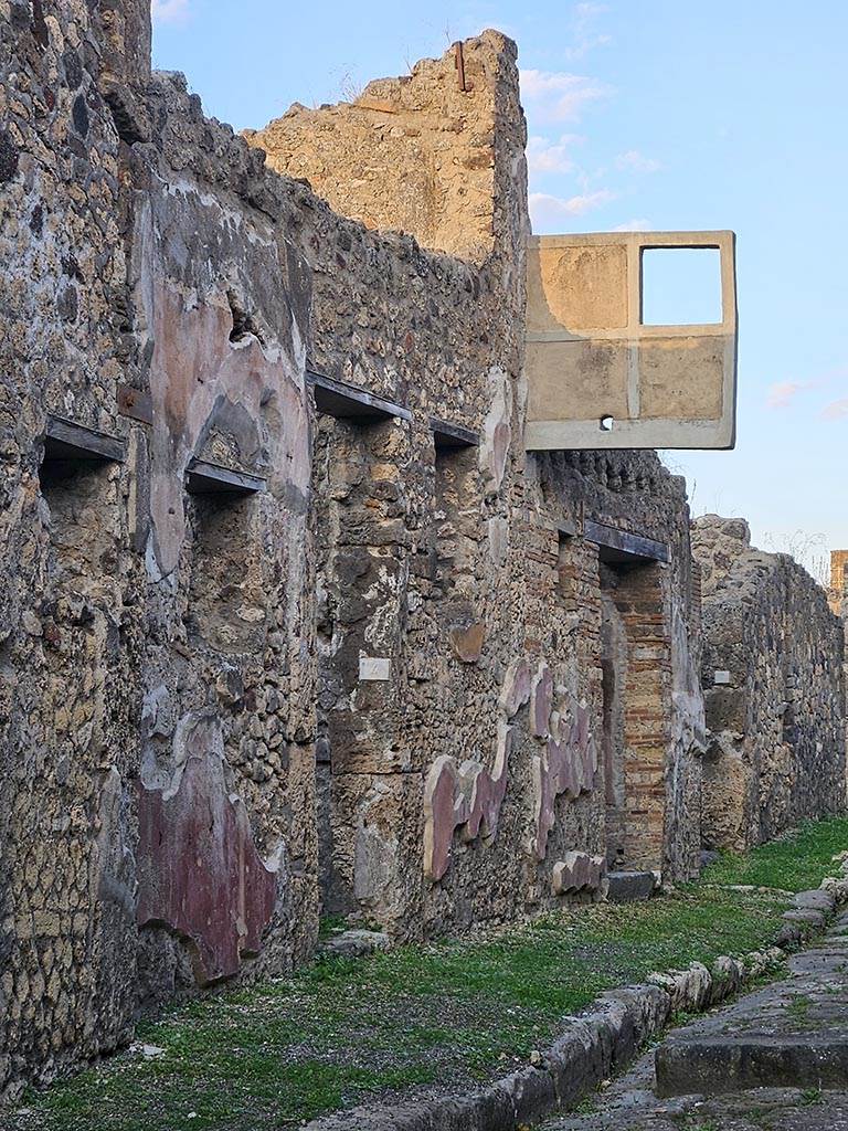VII.15.4 Pompeii. September 2005.