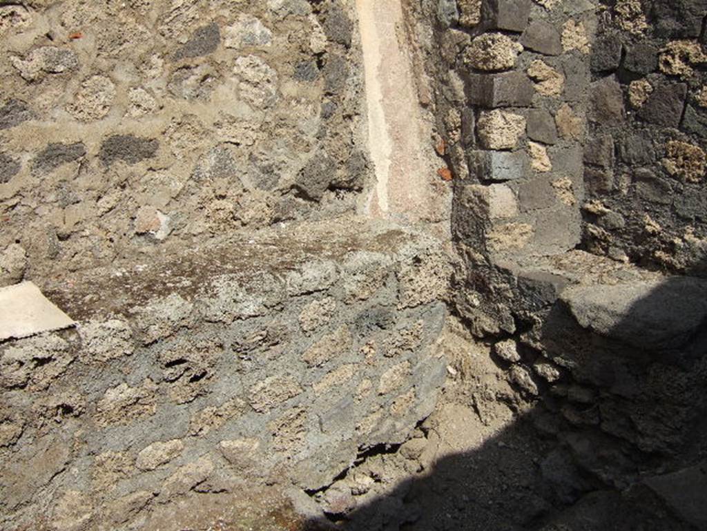 VII.15.16 Pompeii. Granary. May 2006.
