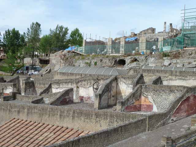 Rear of VII.16.13 Pompeii above Suburban Baths. December 2006. Looking east.