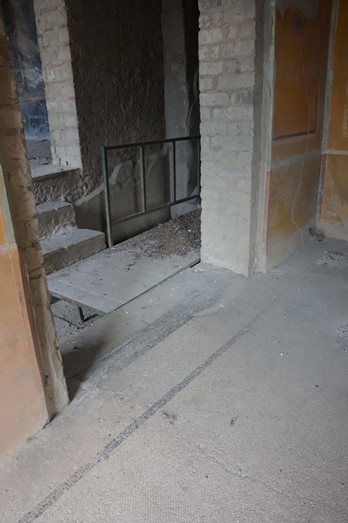 VII.16.22 Pompeii. October 2018. 
Room 47, north wall with doorway to corridor 43, and across to room 44.
Foto Annette Haug, ERC Grant 681269 D�COR.
