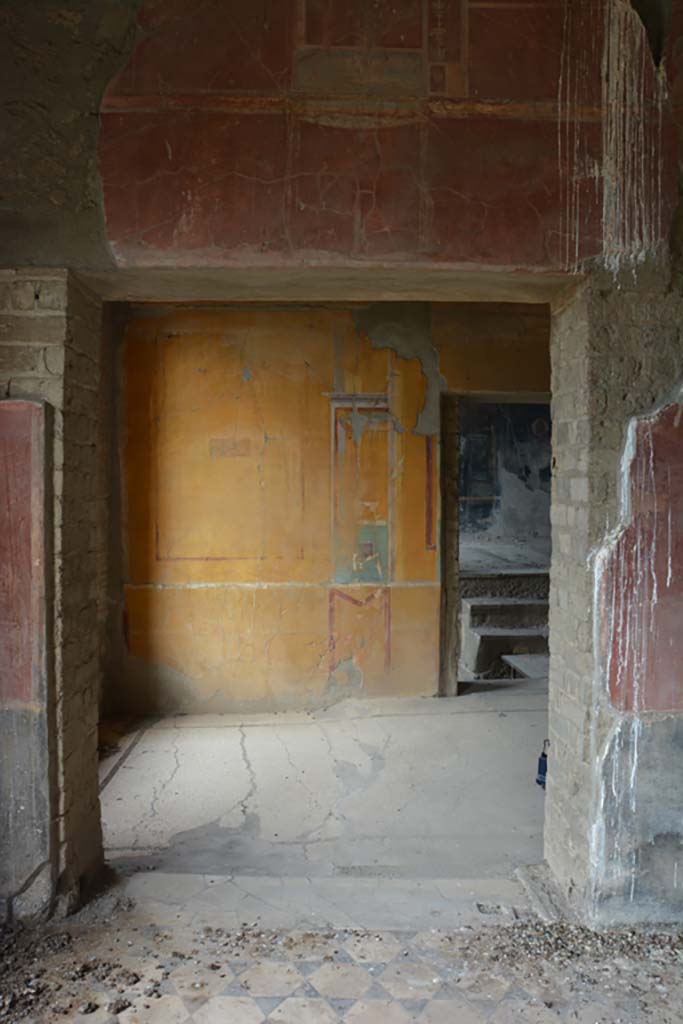 VII.16.22 Pompeii. October 2018. Oecus 48, looking north through doorway into room 47.
Foto Annette Haug, ERC Grant 681269 D�COR.

