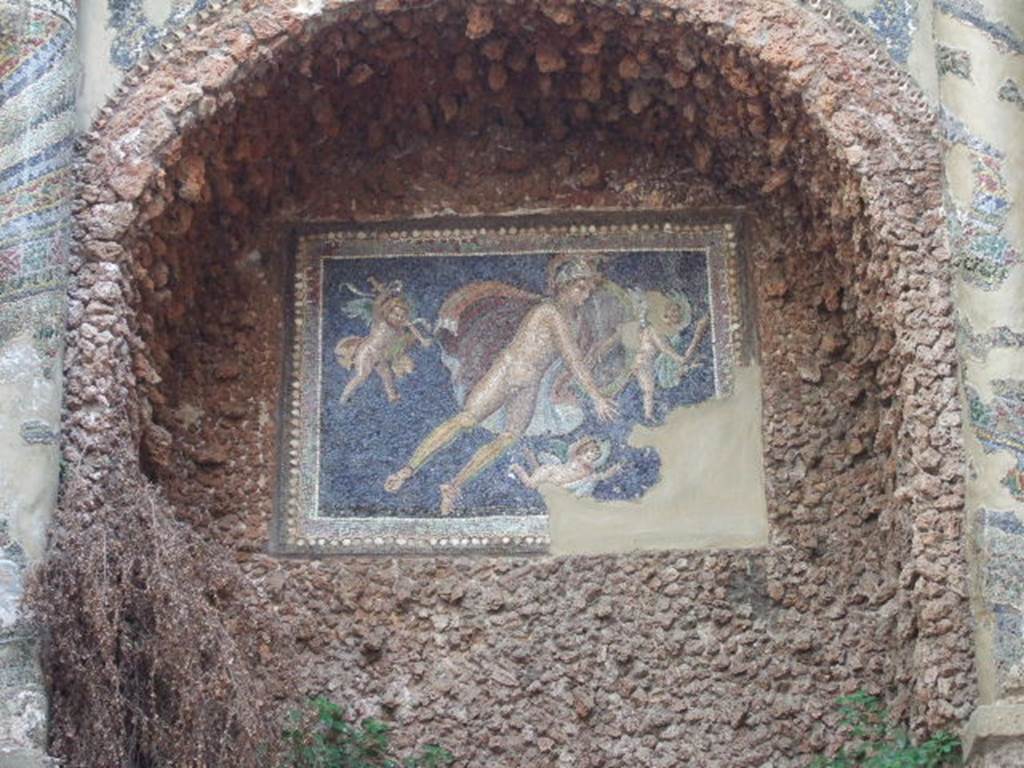 VII.16.a Pompeii. September 2005. Room 9, nymphaeum. Detail of mosaic centrepiece with Mars and three cherubs.