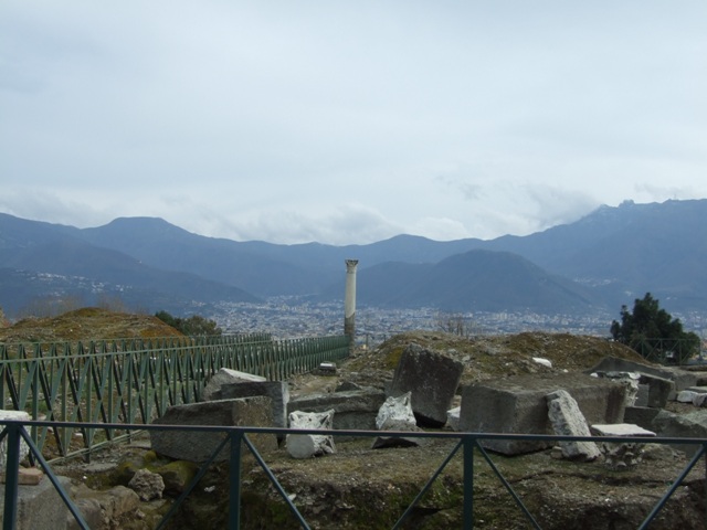VIII.1.3 Pompeii. September 2005. Looking east from north-west corner.