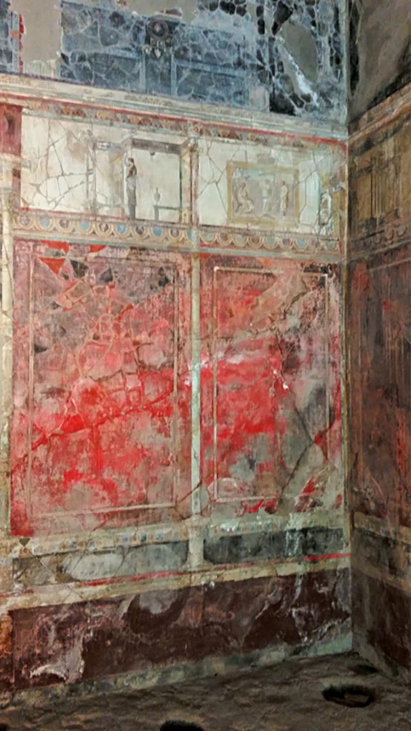 VIII.1.a, Pompeii. 2016/2017.
Looking towards south end of east wall. Photo courtesy of Giuseppe Ciaramella.