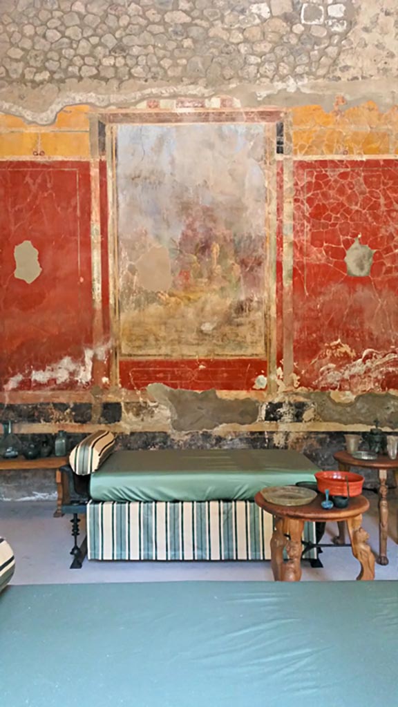 VIII.1.a, Pompeii. 2016/2017.
Looking towards central painting on north wall of triclinium C.
Photo courtesy of Giuseppe Ciaramella.