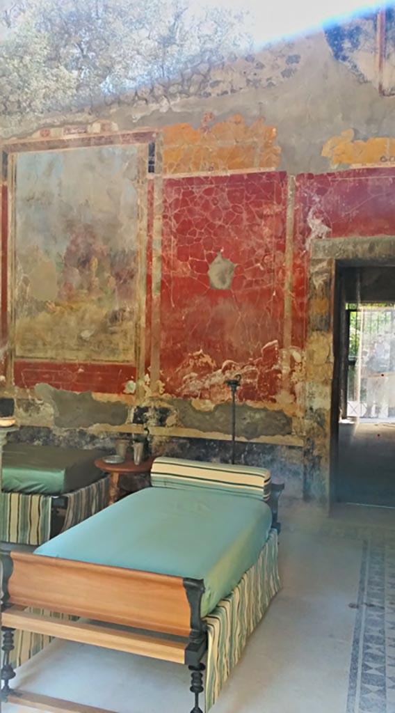 VIII.1.a, Pompeii. 2016/2017.
Looking north at east end of Triclinium C. Photo courtesy of Giuseppe Ciaramella.