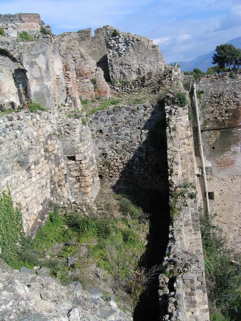 VIII.2.16 Pompeii. March 2004. 
Looking east across �collapsed� area of room 220. Photo courtesy of Sandra Zanella.
