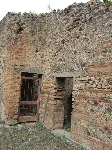 VIII.2.39 Pompeii. May 2006. Staircase, and doorway leading to VIII.2.38.