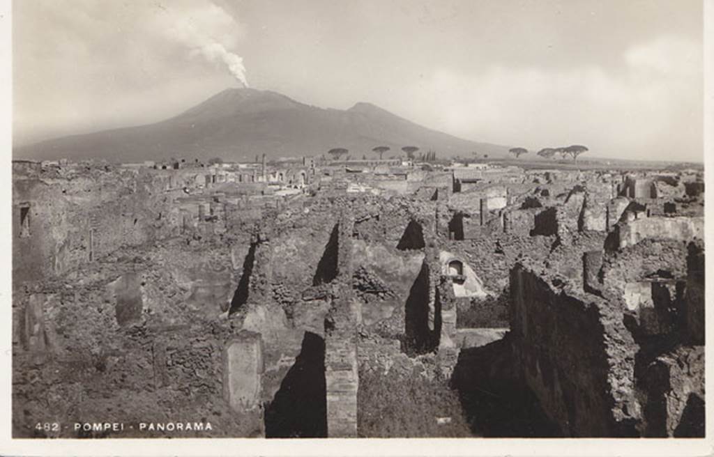 VIII.3.21 Pompeii. Postcard dated 1st August 1939. Looking north across VIII.3. VIII.3.21 can be seen at the front of the picture.
This shows the corridor that runs west to east from the entrance and in the centre is the doorway to the kitchen, followed by the cubiculum.
The arched niche described by Boyce, and the north wall of the garden, can be seen to the right in the centre of the photo.
Photo courtesy of Drew Baker.