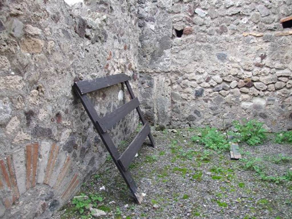 VIII.3.27 Pompeii. December 2007. One of two rooms in south west corner.