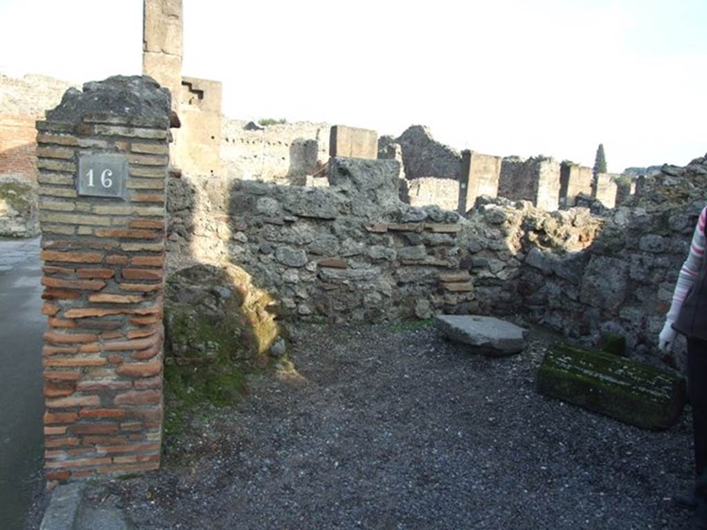 VIII.4.16 Pompeii. December 2007. East wall.