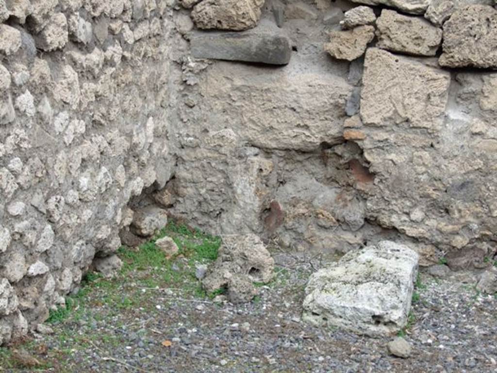 VIII.4.38 Pompeii. Shop. December 2007. North west corner with remains of stairs to upper floor.